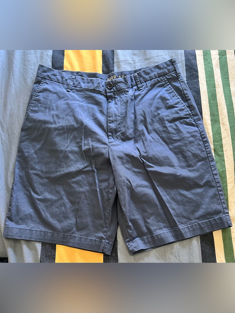 Izod Navy Flat-Front Men’s Shorts